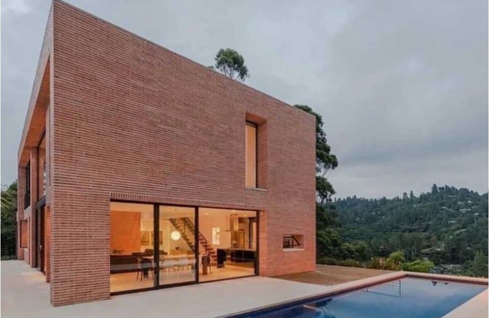 Casa de lujo Juanito en El Retiro - bienes raíces en Medellín