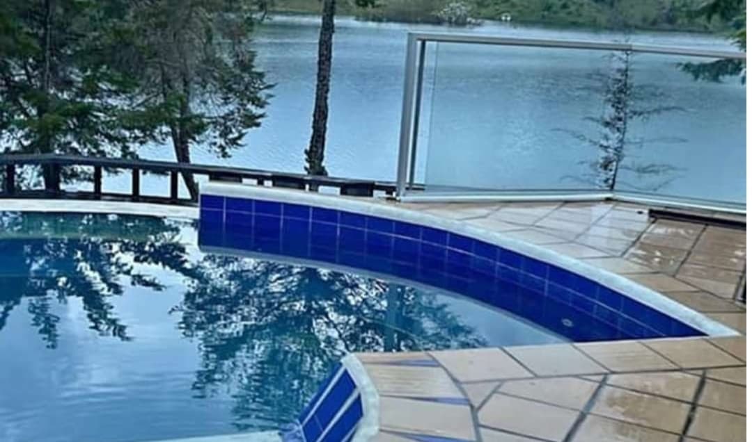 Stunning Guatapé Pool Home for Sale - Medellín real estate - Image 1