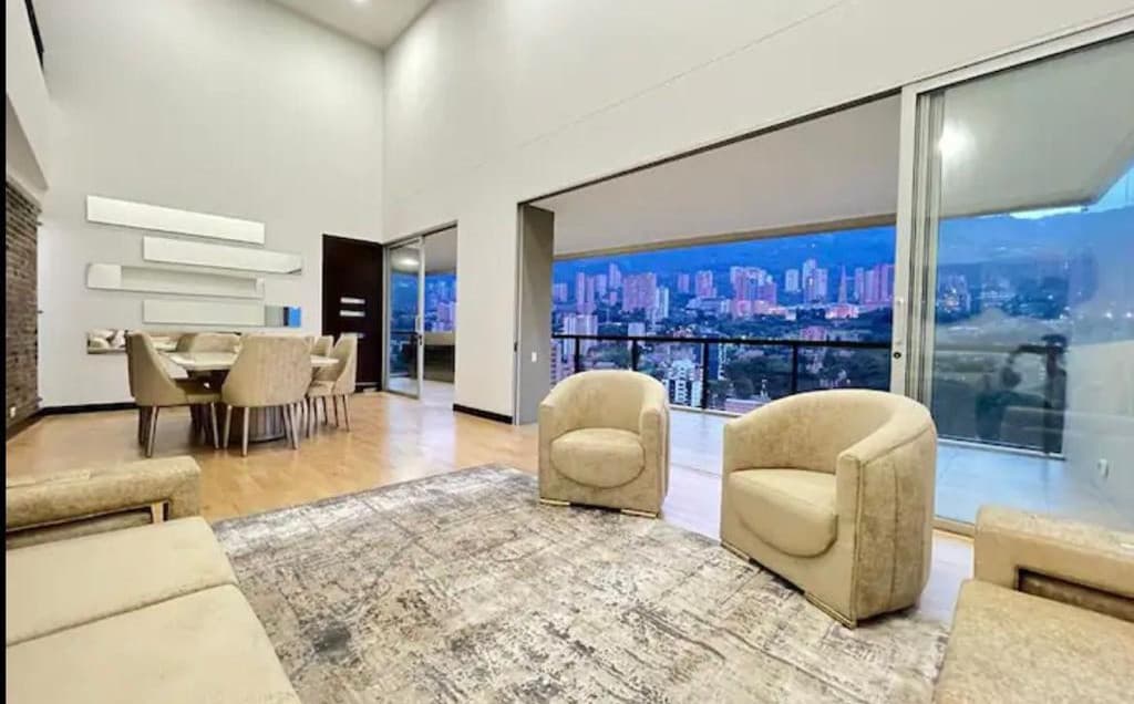 Luxury Two-Story Penthouse in El Poblado, Medellín - Image 1