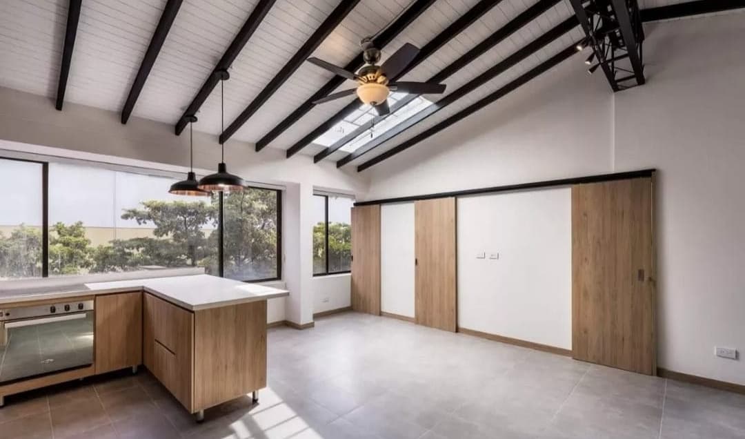Unicentro Flex Space for Sale in Medellín - 81 m² - Image 1