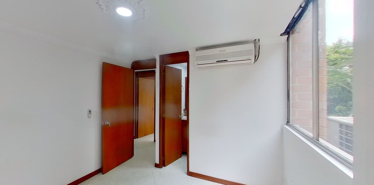 Condominio Castillo en Medellín - Vida Segura y Espaciosa