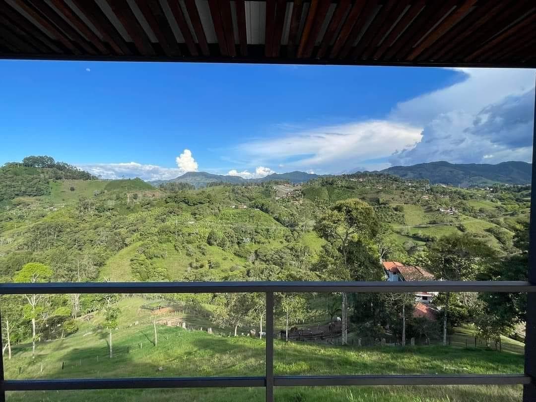 Casa de Campo Jericó: Vida de Lujo en Antioquia